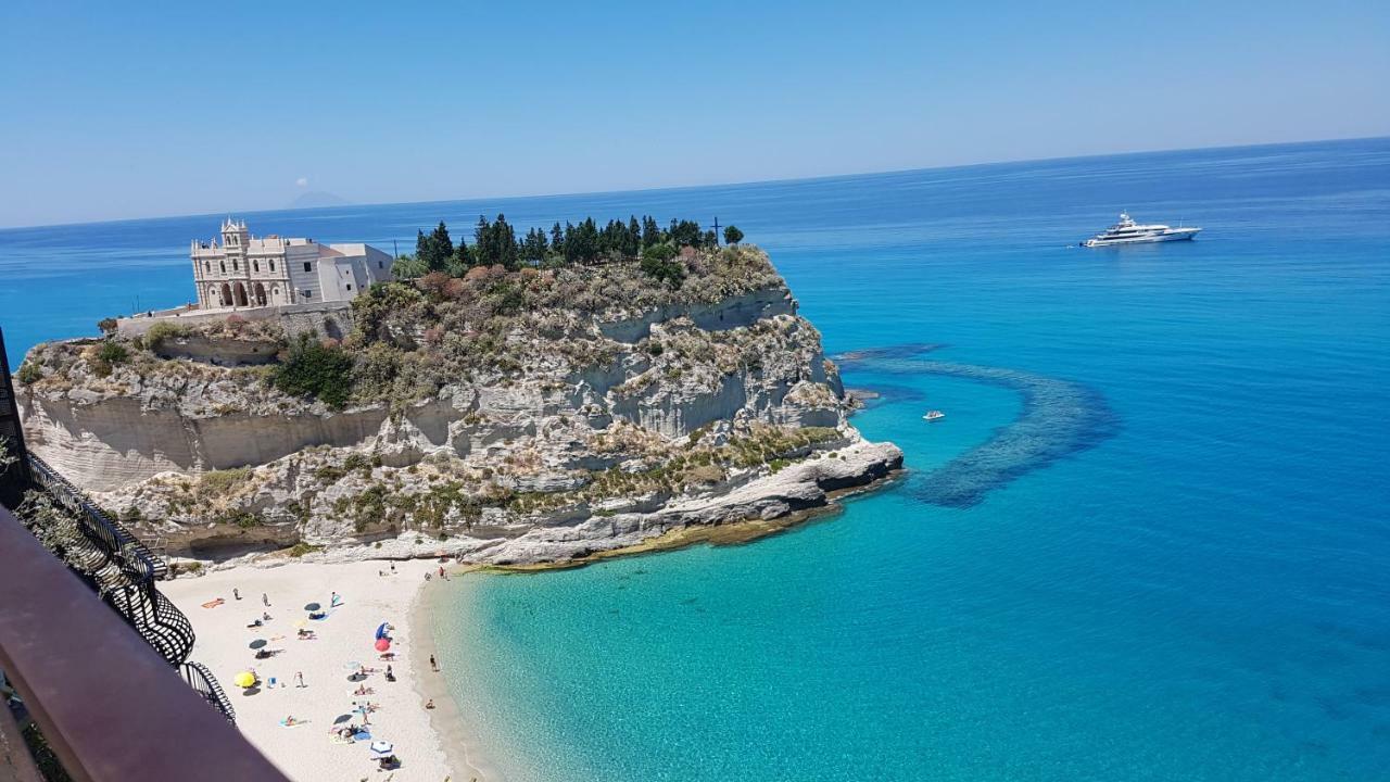 B&B Villa Eleonora Tropea Le Pioppe Luaran gambar